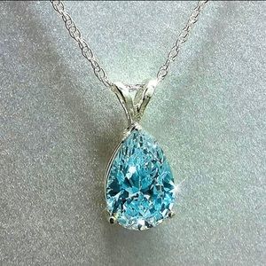🆕 925 Silver Teardrop Shaped Gemstone Zircon Pendant Necklace